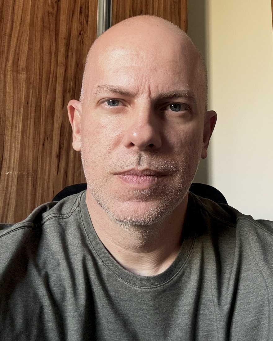 Retrato de Lucas Lourenço, analista junguiano